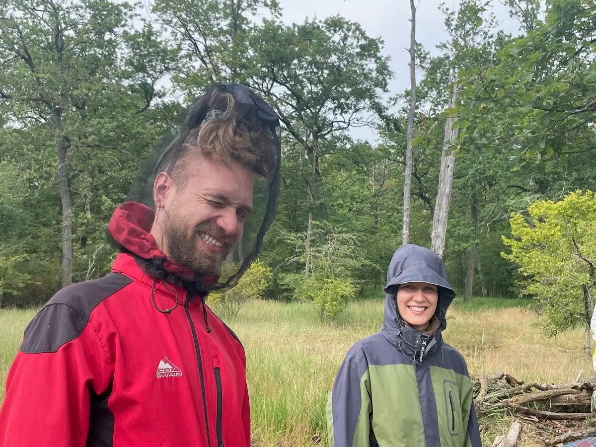 Vollmontur mit dem richtigen Stechmückenschutz.